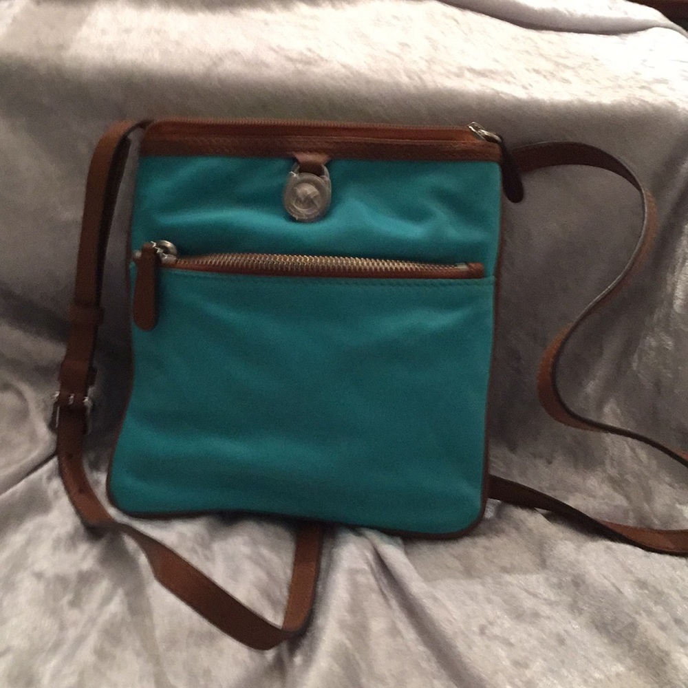 Michael Kors Kempton Crossbody